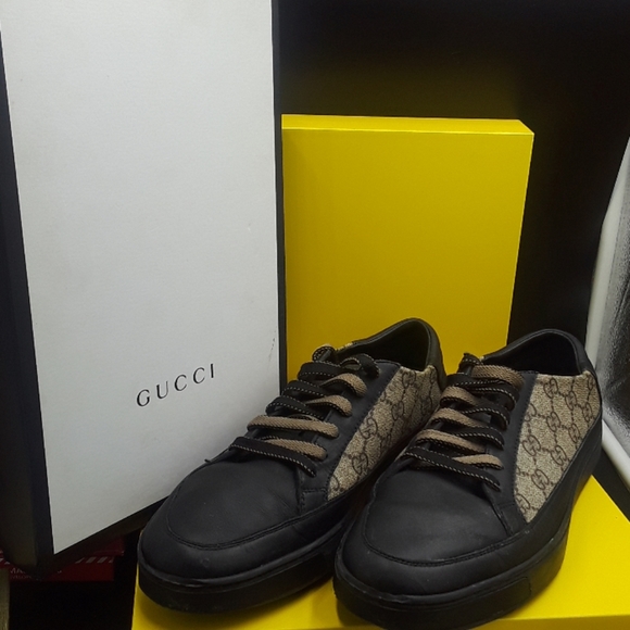 Authentic Gucci GG supreme black tan sneakers - Picture 2 of 8